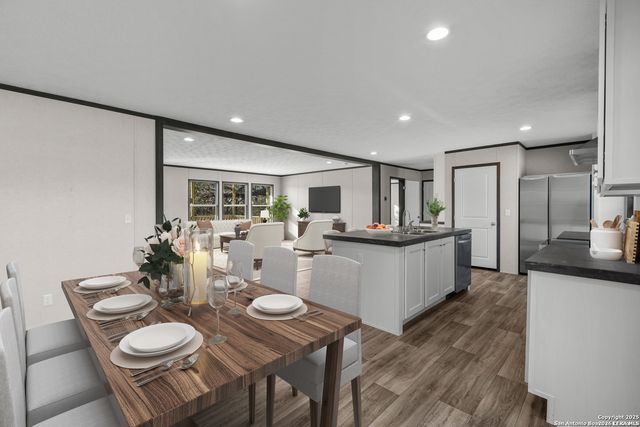 2711 FM 1332, Jourdanton, TX 78026