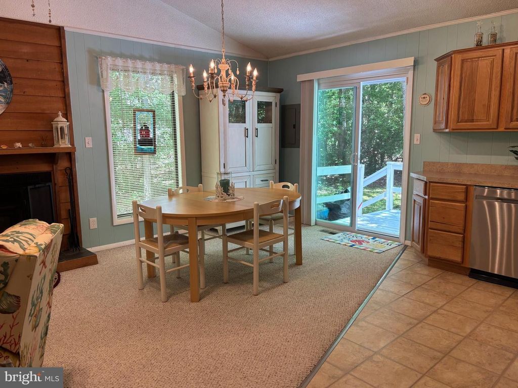 Image 13 of property listing at 126 CAMELOT CIR, Ocean Pines, MD 21811