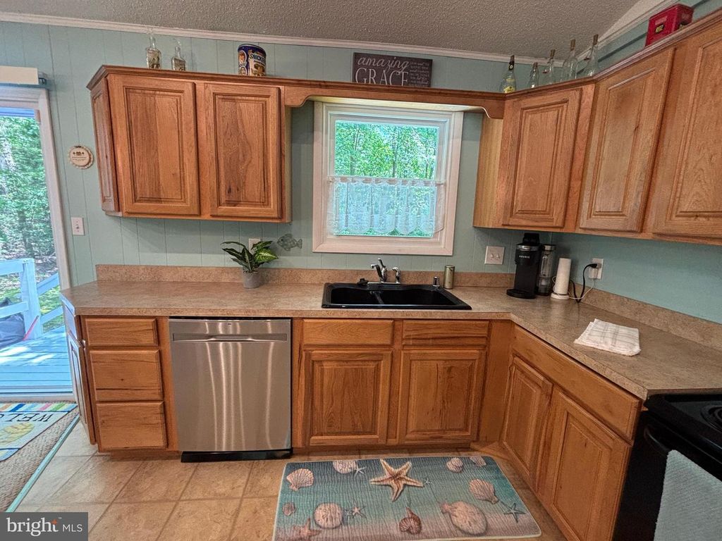 Image 16 of property listing at 126 CAMELOT CIR, Ocean Pines, MD 21811