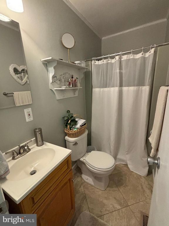 Image 22 of property listing at 126 CAMELOT CIR, Ocean Pines, MD 21811