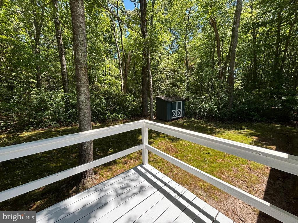 Image 28 of property listing at 126 CAMELOT CIR, Ocean Pines, MD 21811