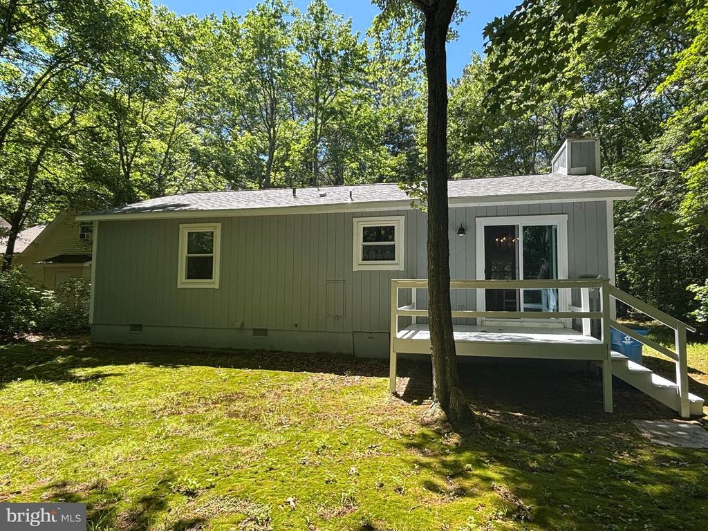 Image 30 of property listing at 126 CAMELOT CIR, Ocean Pines, MD 21811