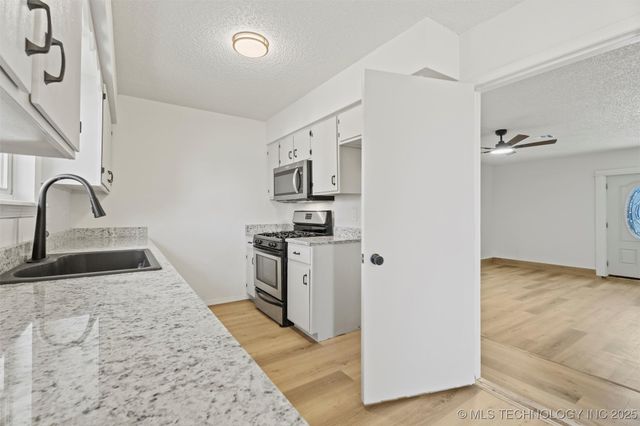 520 Highland Drive, Bartlesville, OK 74003