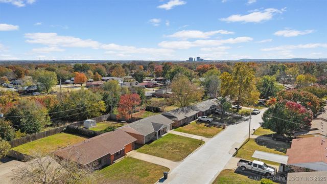 520 Highland Drive, Bartlesville, OK 74003