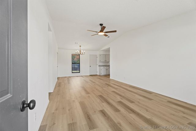 520 Highland Drive, Bartlesville, OK 74003