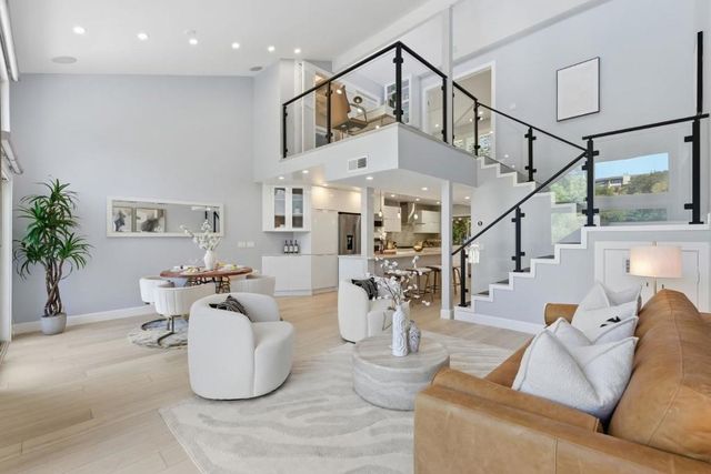 135 Vista Del Lago, Los Gatos, CA 95032