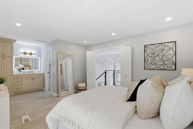 135 Vista Del Lago, Los Gatos, CA 95032
