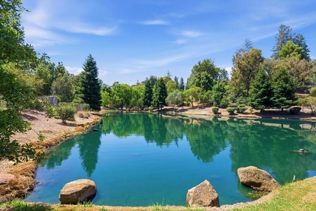 135 Vista Del Lago, Los Gatos, CA 95032