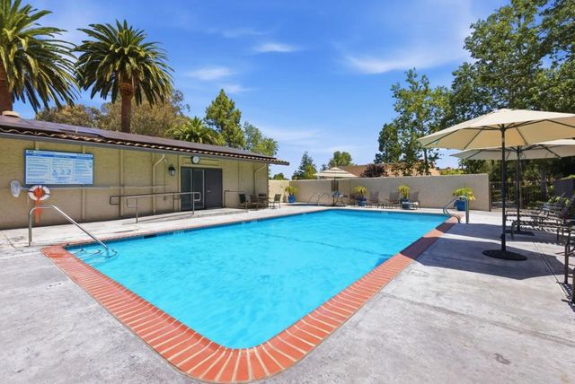 135 Vista Del Lago, Los Gatos, CA 95032