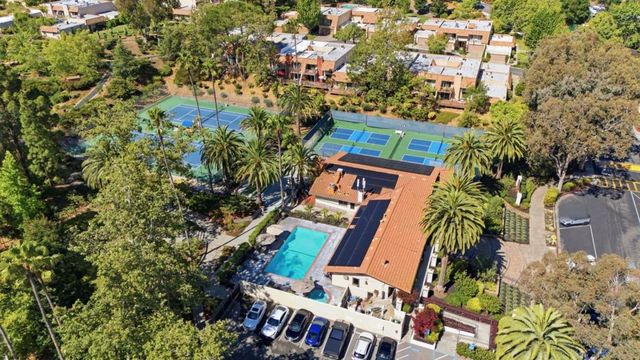 135 Vista Del Lago, Los Gatos, CA 95032