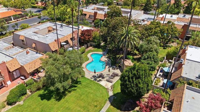 135 Vista Del Lago, Los Gatos, CA 95032