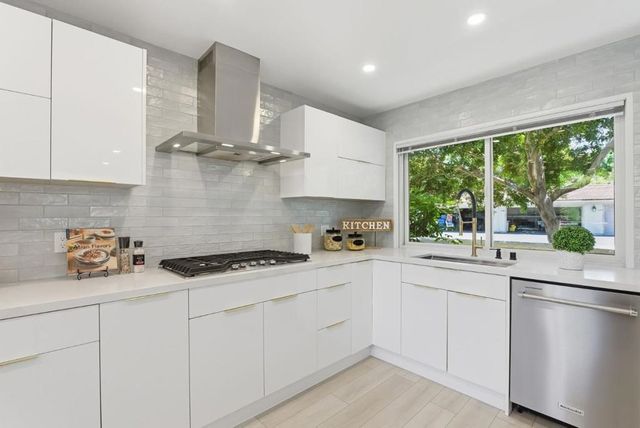 135 Vista Del Lago, Los Gatos, CA 95032