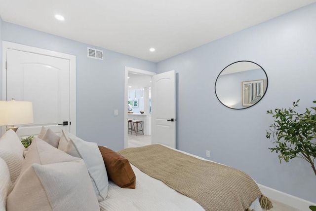 135 Vista Del Lago, Los Gatos, CA 95032