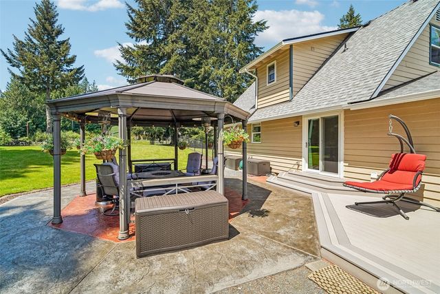 6118 180th Place NW, Stanwood, WA 98292