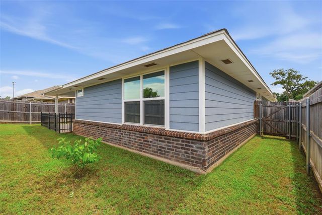 503 Remington Avenue, Jones, OK 73049