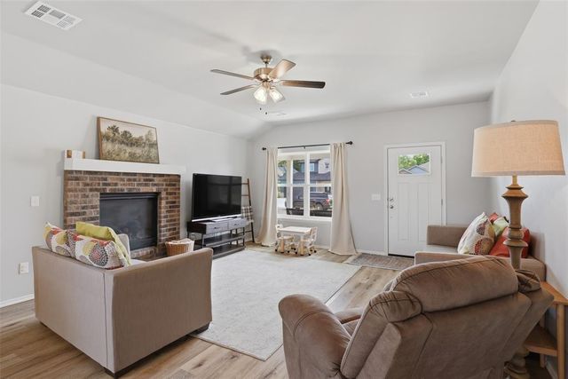 503 Remington Avenue, Jones, OK 73049