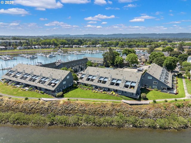 75 N HAYDEN BAY Dr, Portland, OR 97217
