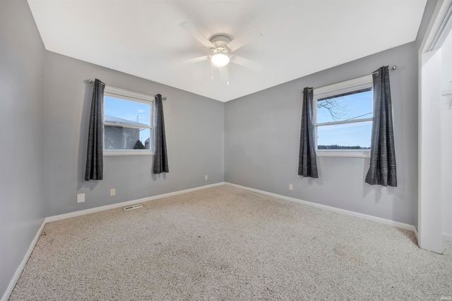 9819 Blake Road, Wadesville, IN 47638