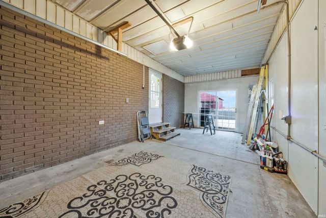 9819 Blake Road, Wadesville, IN 47638