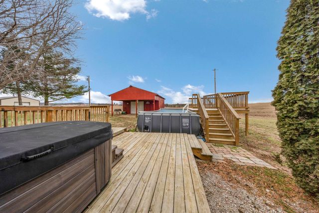 9819 Blake Road, Wadesville, IN 47638