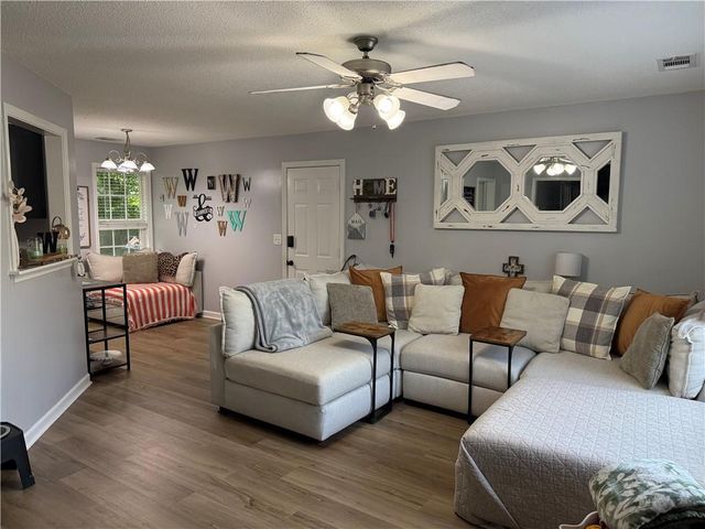 318 Thorn Thicket Way, Rockmart, GA 30153