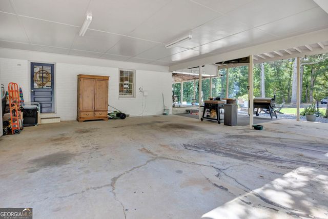 1675 Alcovy Trestle Road, Social Circle, GA 30025