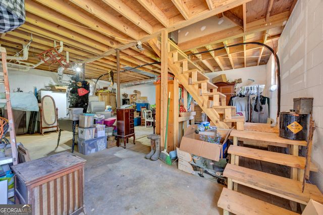 1675 Alcovy Trestle Road, Social Circle, GA 30025
