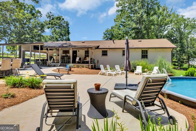 1675 Alcovy Trestle Road, Social Circle, GA 30025