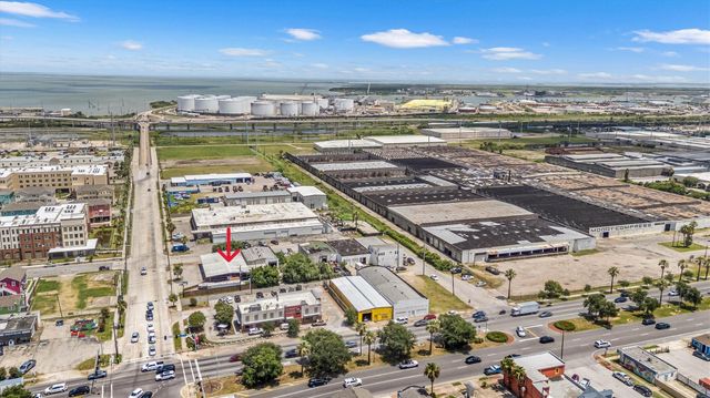 902 51st Street, Galveston, TX 77551