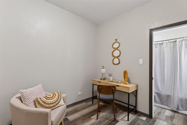 2523 Lyon Street, Des Moines, IA 50317