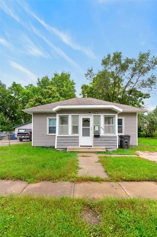 2523 Lyon Street, Des Moines, IA 50317