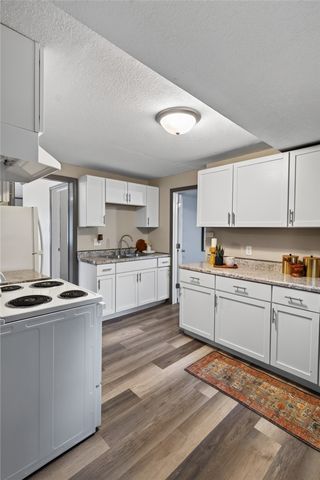 2523 Lyon Street, Des Moines, IA 50317