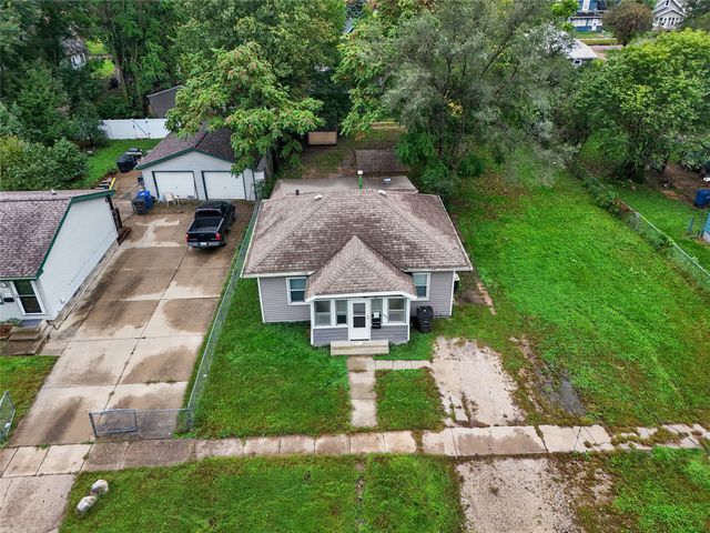 2523 Lyon Street, Des Moines, IA 50317