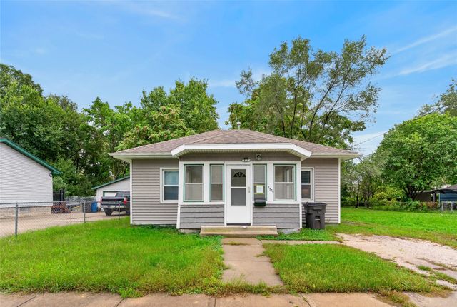 2523 Lyon Street, Des Moines, IA 50317