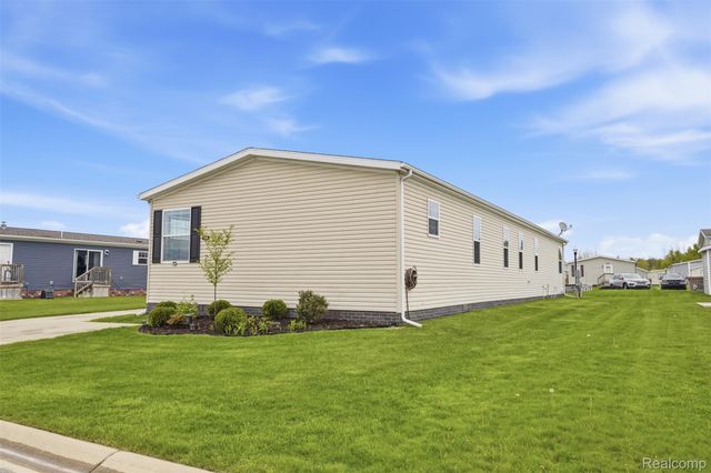 11197 Dogwood Court, Green Oak Township, MI 48178