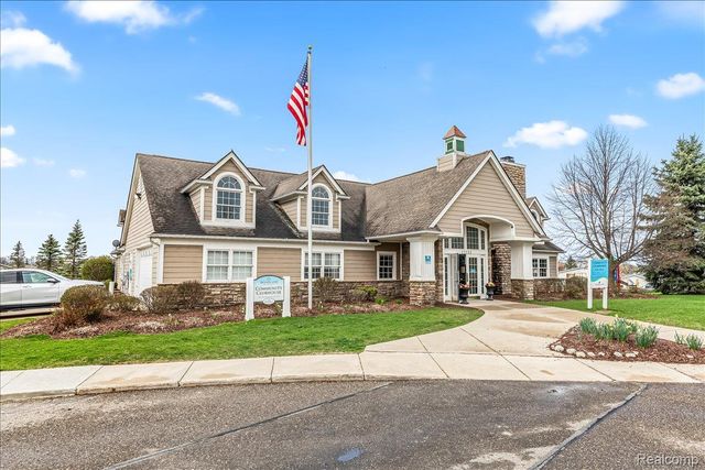 11197 Dogwood Court, Green Oak Township, MI 48178