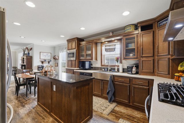 11197 Dogwood Court, Green Oak Township, MI 48178