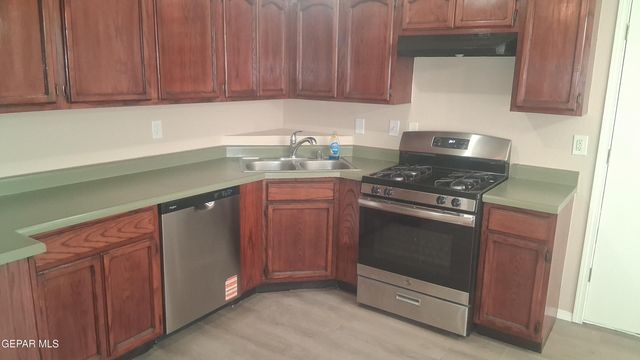 11940 JIM WEBB Drive, El Paso, TX 79934