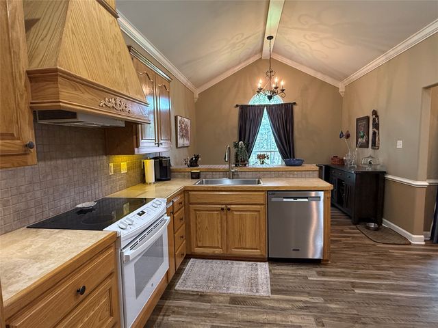 150 County Road 2439, Mineola, TX 75773