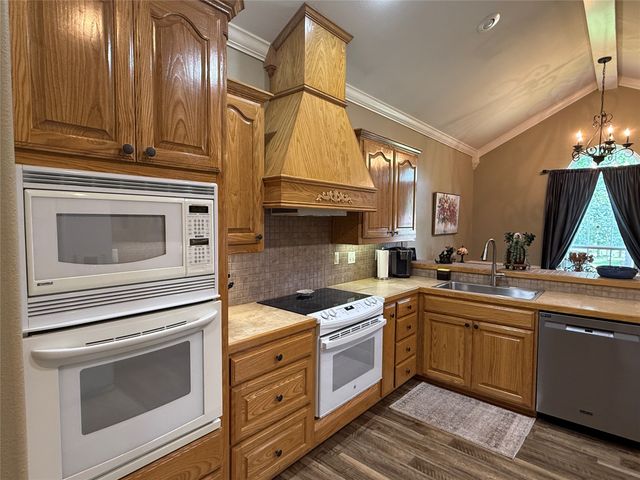 150 County Road 2439, Mineola, TX 75773