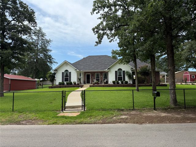 150 County Road 2439, Mineola, TX 75773