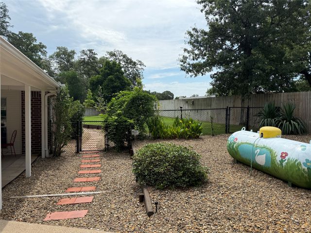 150 County Road 2439, Mineola, TX 75773