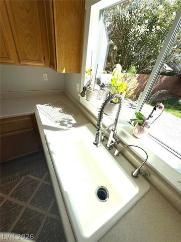 8328 Blazing Sky Court, Las Vegas, NV 89131