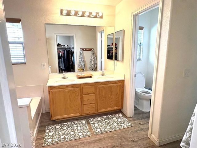 8328 Blazing Sky Court, Las Vegas, NV 89131