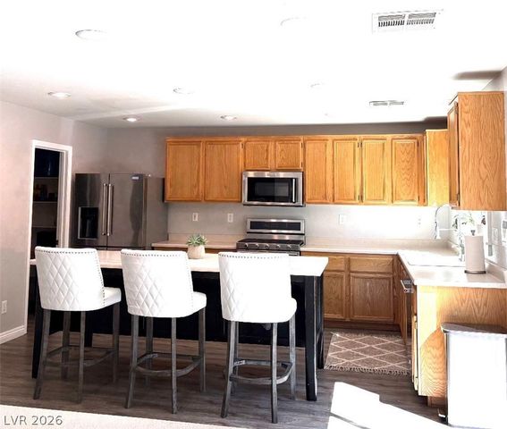 8328 Blazing Sky Court, Las Vegas, NV 89131