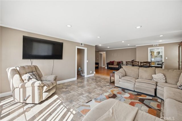 11472 Presidio Way, Garden Grove, CA 92840