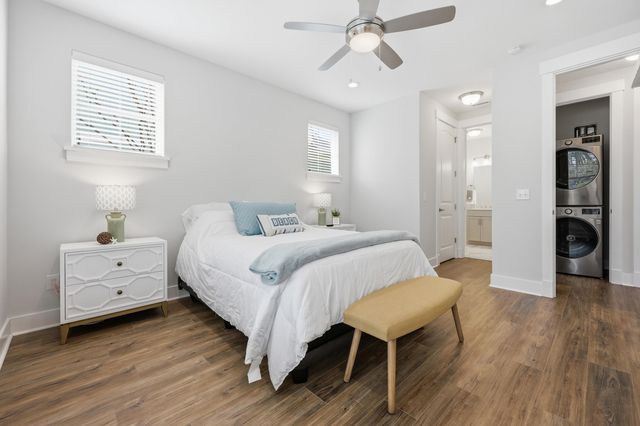 2089 Manor Parc Dr, Calabash, NC 28467