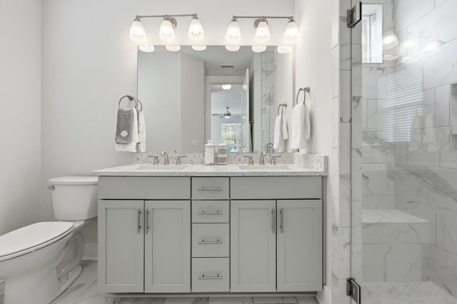 2089 Manor Parc Dr, Calabash, NC 28467