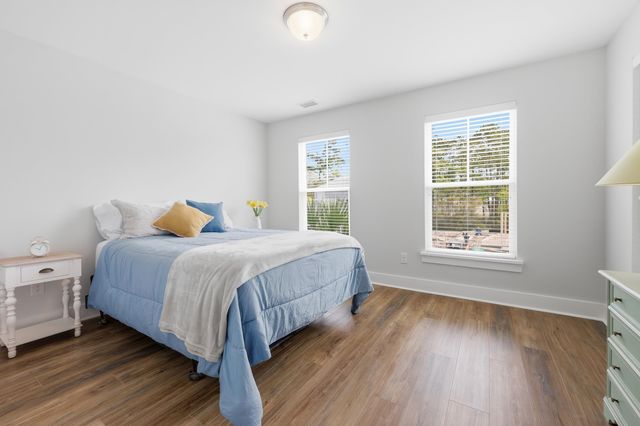 2089 Manor Parc Dr, Calabash, NC 28467