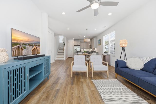 2089 Manor Parc Dr, Calabash, NC 28467